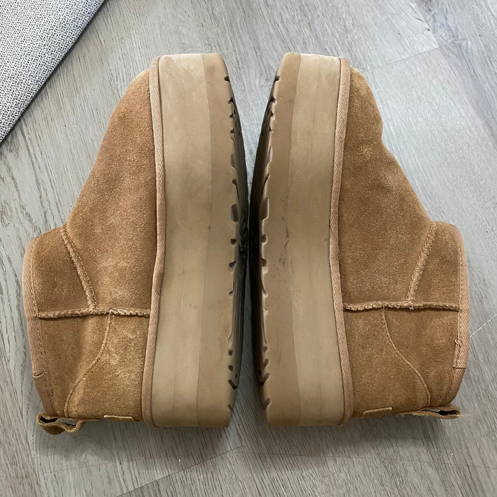UGG Classic Ultra Mini Platform Women Size 7 Chestnut Suede Boots